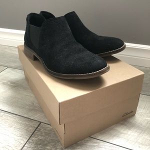 Black suede ankle boots - Clarks Size 8